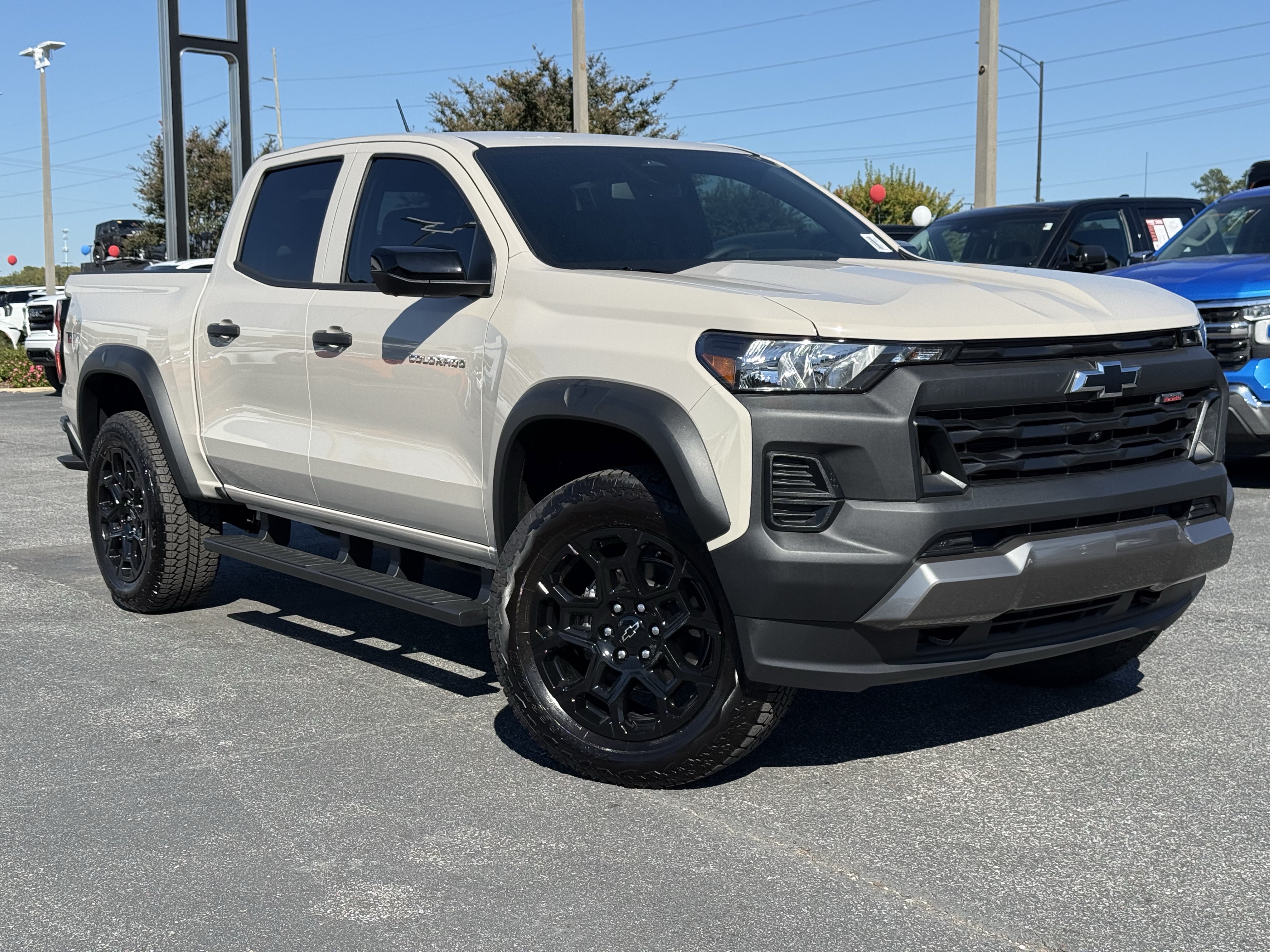 New 2026 Chevrolet Colorado Trail Boss AWD/4WD image 2