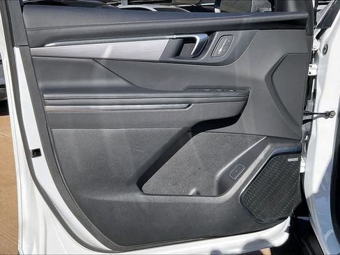 Certified 2025 Buick Enclave Preferred image 20