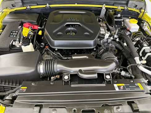 Used 2023 Jeep Wrangler Unlimited Sahara image 21