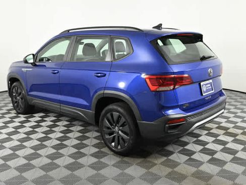 Used 2023 Volkswagen Taos S w/ Driver Assistance Package FWD image 5
