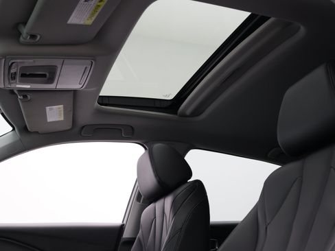 Used 2025 Acura Integra FWD image 5