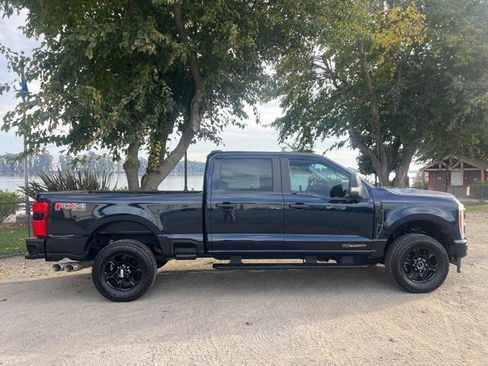 Used 2023 Ford F250 XL w/ STX Appearance Package image 3