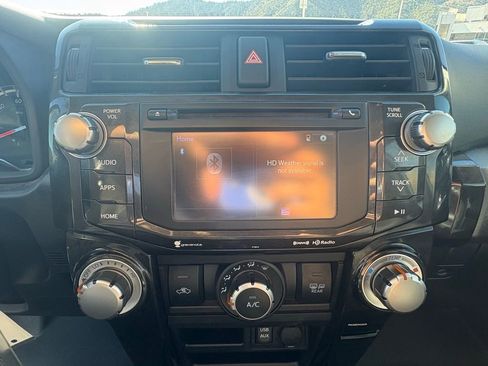 Used 2019 Toyota 4Runner TRD Off-Road image 18