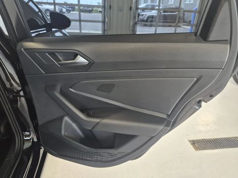 Used 2021 Volkswagen Jetta SE FWD image 16