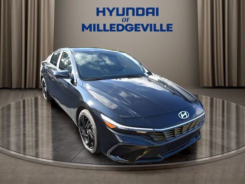 Used 2026 Hyundai Elantra Sport image 5