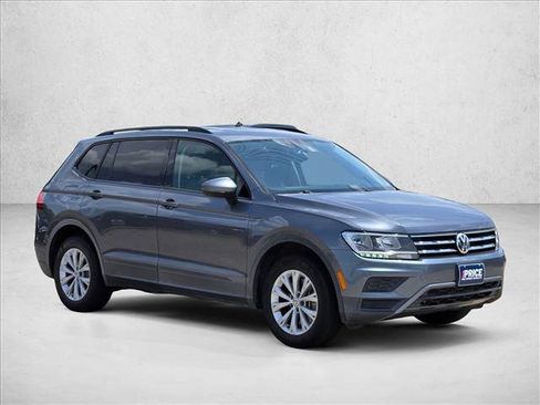 Used 2019 Volkswagen Tiguan S w/ Driver Assistance Package FWD image 3
