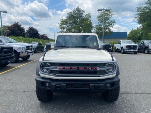 New 2026 Ford Bronco Outer Banks w/ Sasquatch Package AWD/4WD image 2