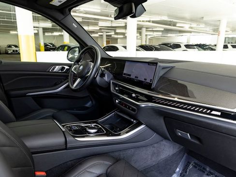 Certified 2024 BMW X5 M60i image 31
