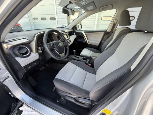 Used 2015 Toyota RAV4 LE image 11