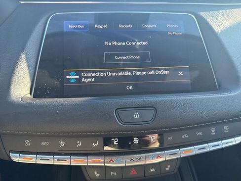 Certified 2023 Cadillac XT4 Luxury w/ Cold Weather Package image 12