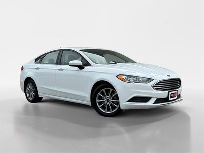 Used 2017 Ford Fusion SE w/ Fusion SE Technology Package