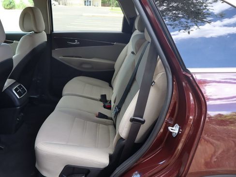 Used 2016 Kia Sorento LX w/ LX Convenience Package AWD/4WD image 20