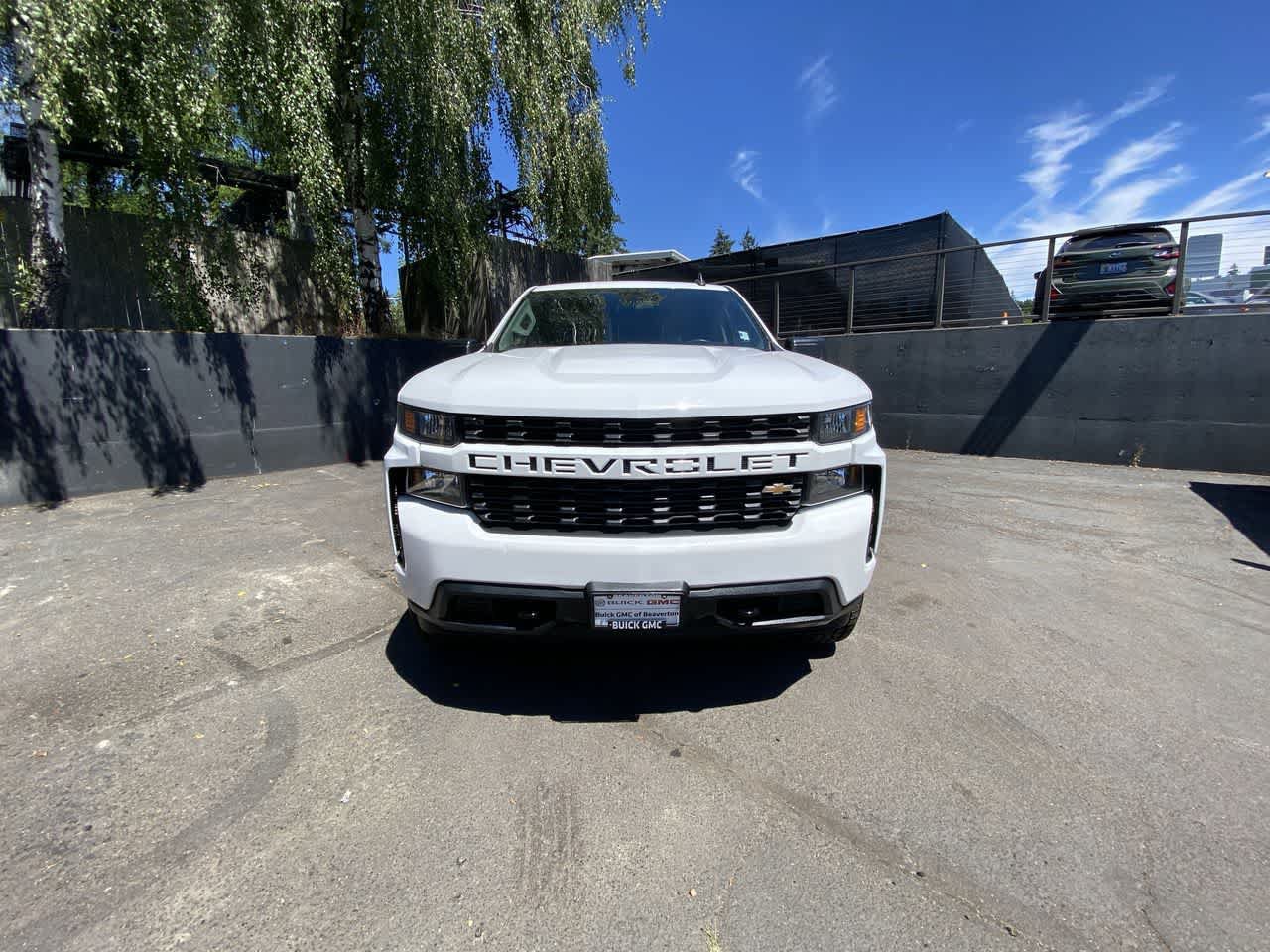 Used 2020 Chevrolet Silverado 1500 Custom w/ Custom Value Package AWD/4WD image 9