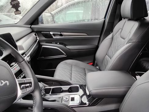Used 2025 Kia Telluride EX X-Line image 8