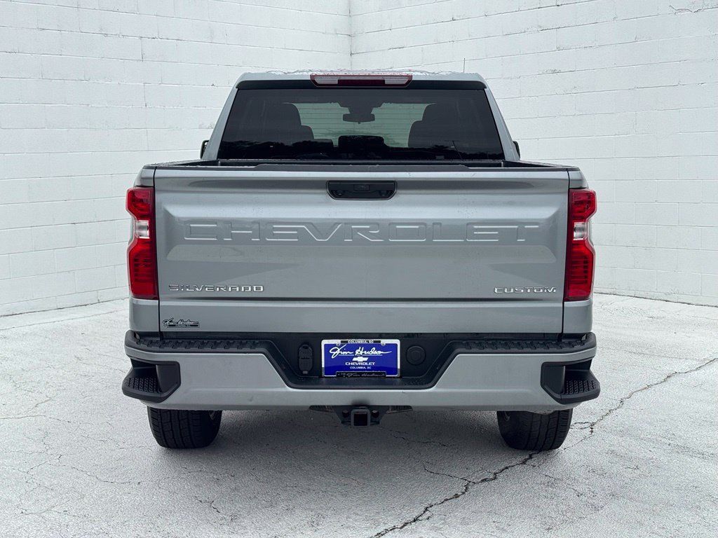 Used 2024 Chevrolet Silverado 1500 Custom RWD image 10