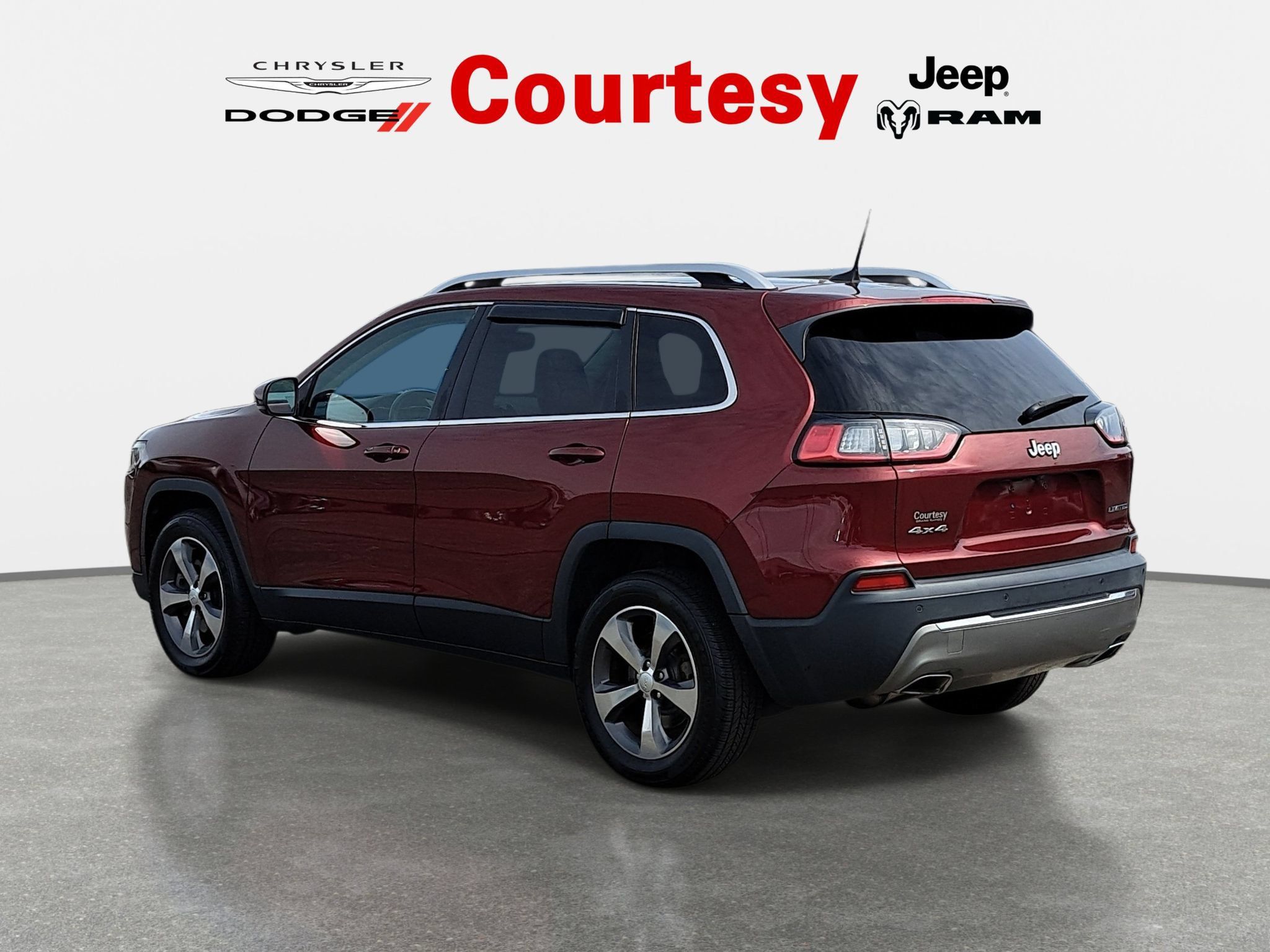 Used 2019 Jeep Cherokee Limited AWD/4WD image 6