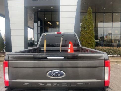 Used 2017 Ford F250 Lariat w/ Tow Technology Bundle image 11