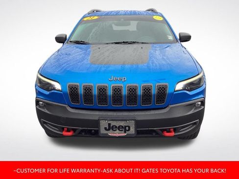 Used 2021 Jeep Cherokee Trailhawk w/ Trailer Tow Group AWD/4WD image 2
