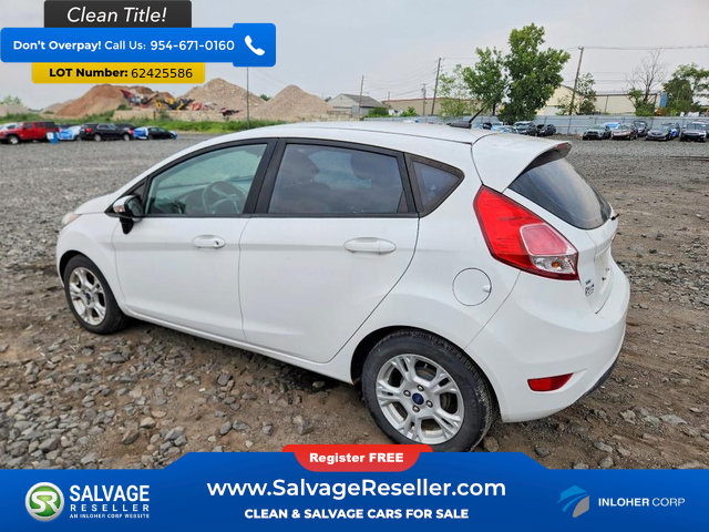 Used 2015 Ford Fiesta SE FWD image 3