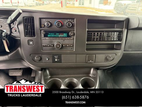 Used 2015 Chevrolet Express 2500 image 8