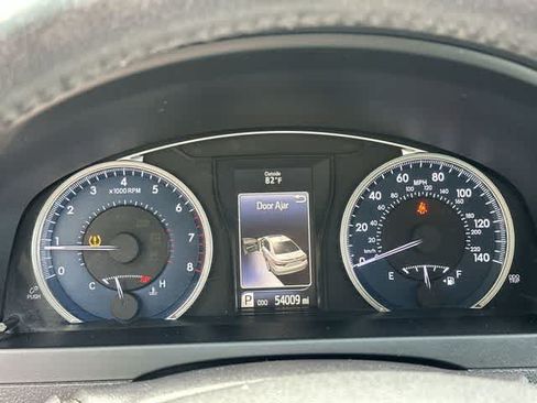 Used 2015 Toyota Camry XLE w/ Convenience Package FWD image 6