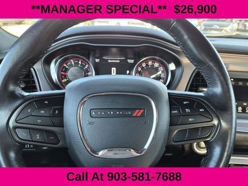 Used 2023 Dodge Challenger SXT image 29