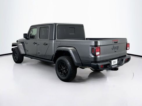 Used 2021 Jeep Gladiator Sport image 7