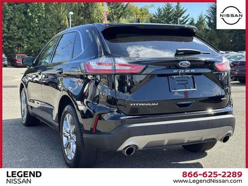 Used 2024 Ford Edge Titanium image 7
