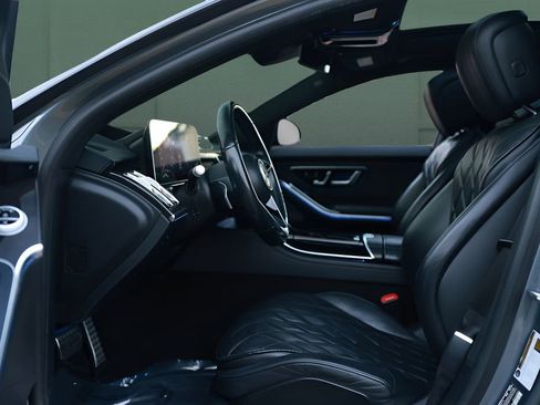 Used 2022 Mercedes-Benz S 500 4MATIC image 11