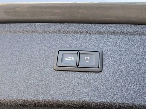 Used 2024 Audi Q5 2.0T Premium Plus image 9