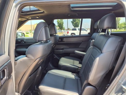Used 2024 Hyundai Santa Fe Calligraphy AWD/4WD image 25