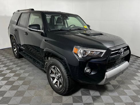 Certified 2022 Toyota 4Runner TRD Off-Road Premium w/ Moonroof Package AWD/4WD image 3