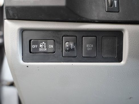 Used 2012 Toyota Tundra 4x4 Double Cab w/ Tow Pkg image 22