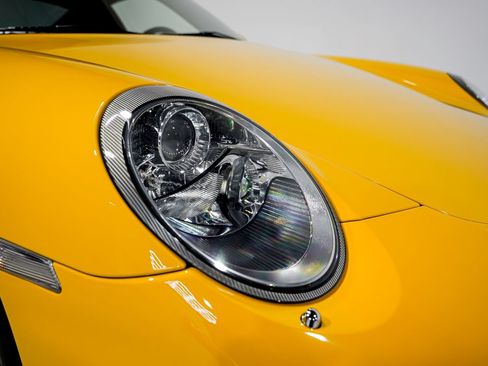 Used 2008 Porsche 911 GT2 RWD image 31
