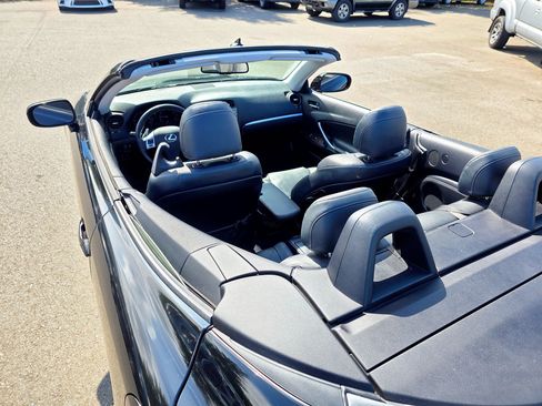 Used 2012 Lexus IS 250C RWD image 14