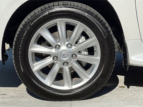 Used 2009 Lexus LX 570 4WD image 34