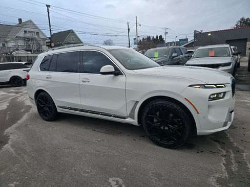 Used 2026 BMW X7 xDrive40i image 6