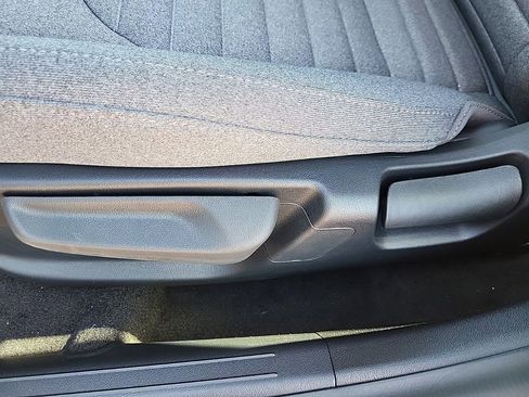 New 2025 Kia K4 EX image 12