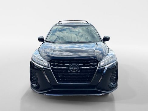 Used 2023 Nissan Kicks SR w/ Interior Electronics Package image 9