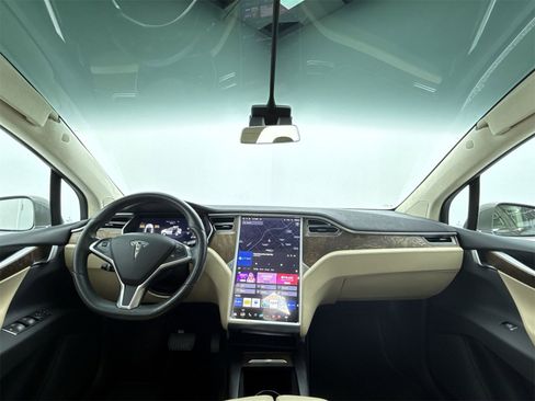 Used 2016 Tesla Model X 90D image 19