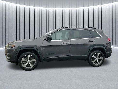 Used 2022 Jeep Cherokee Limited image 6