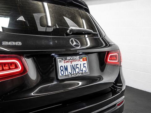 Used 2020 Mercedes-Benz GLC 300 4MATIC image 17