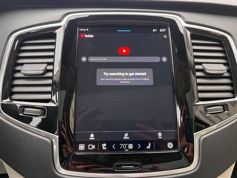 Used 2023 Volvo XC90 B6 Plus w/ Protection Package Premier image 16