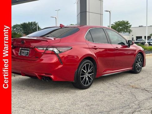 Used 2023 Toyota Camry SE FWD image 3