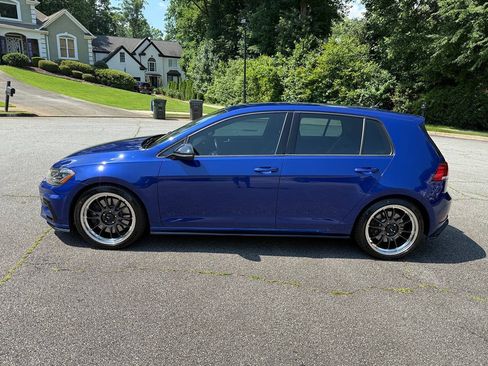 Used 2019 Volkswagen Golf R 4-Door AWD/4WD image 6