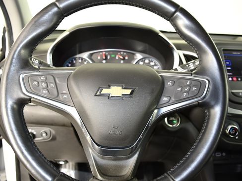 Used 2020 Chevrolet Equinox LT AWD/4WD image 19