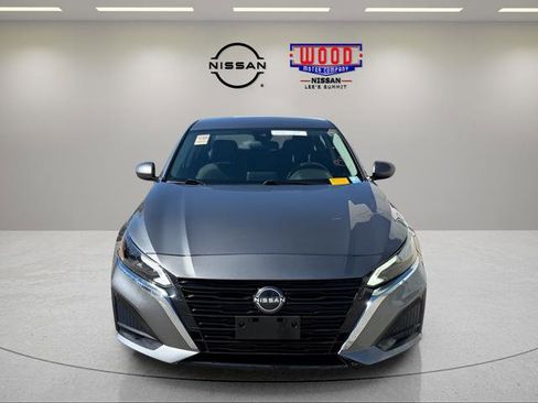 Used 2023 Nissan Altima 2.5 SV image 6