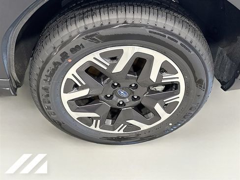 Used 2026 Subaru Forester Premium AWD/4WD image 32