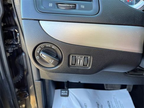 Used 2018 Dodge Grand Caravan GT image 31