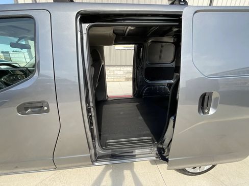 Used 2021 Nissan NV200 SV w/ Sliding Door Glass Package FWD image 27